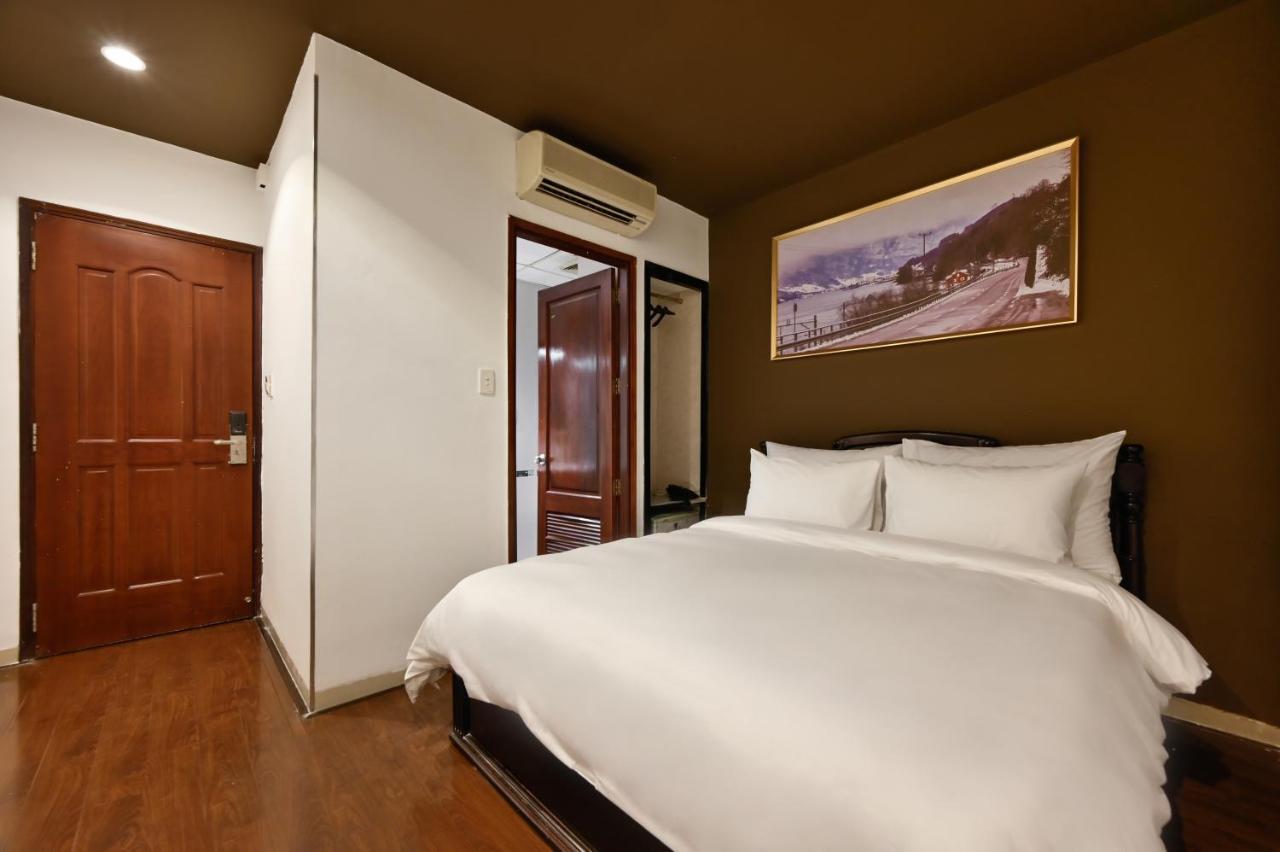 The Noble Swan Hotel New World Ho Şi Min Exterior foto