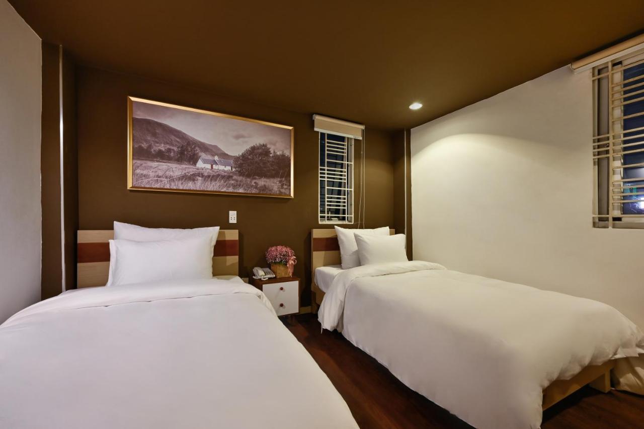 The Noble Swan Hotel New World Ho Şi Min Exterior foto